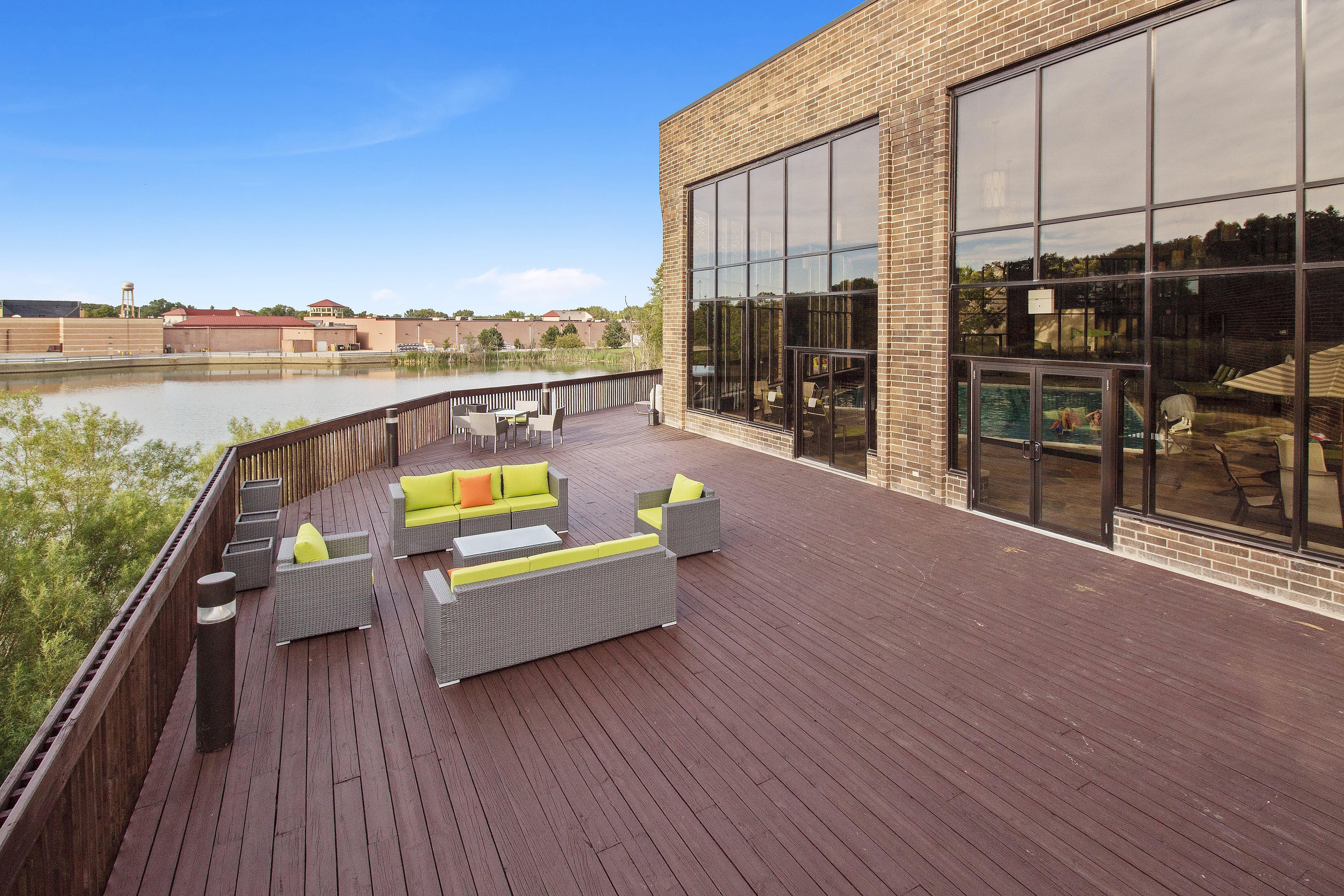 Holiday Inn Chicago Nw Crystal Lk Conv Ctr By Ihg Crystal Lake Exterior foto