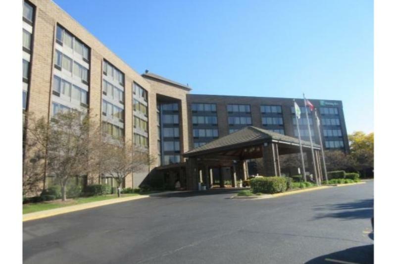 Holiday Inn Chicago Nw Crystal Lk Conv Ctr By Ihg Crystal Lake Exterior foto